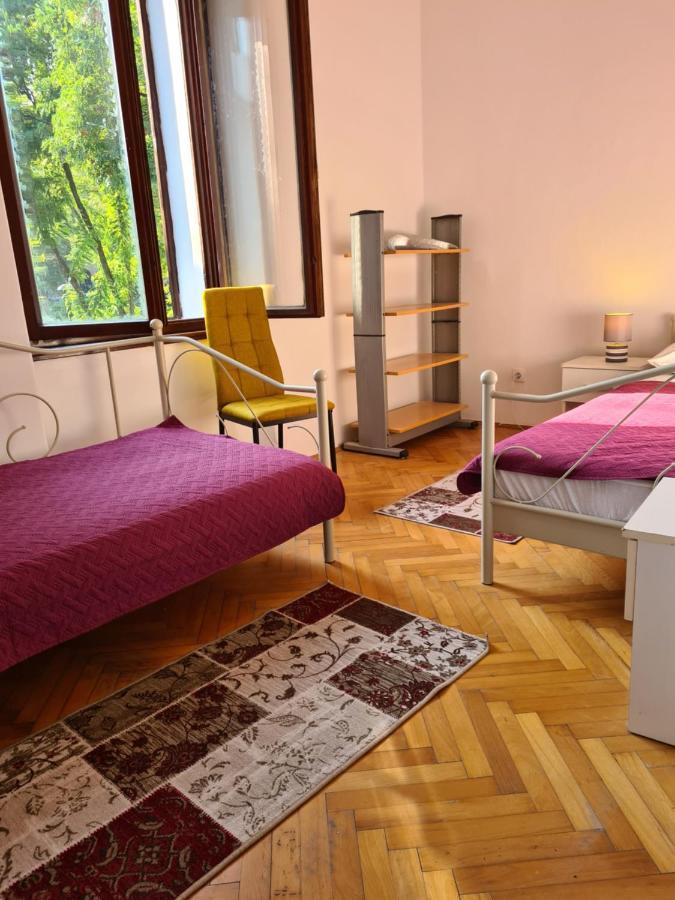 Se-Na Apartment Pula Luaran gambar