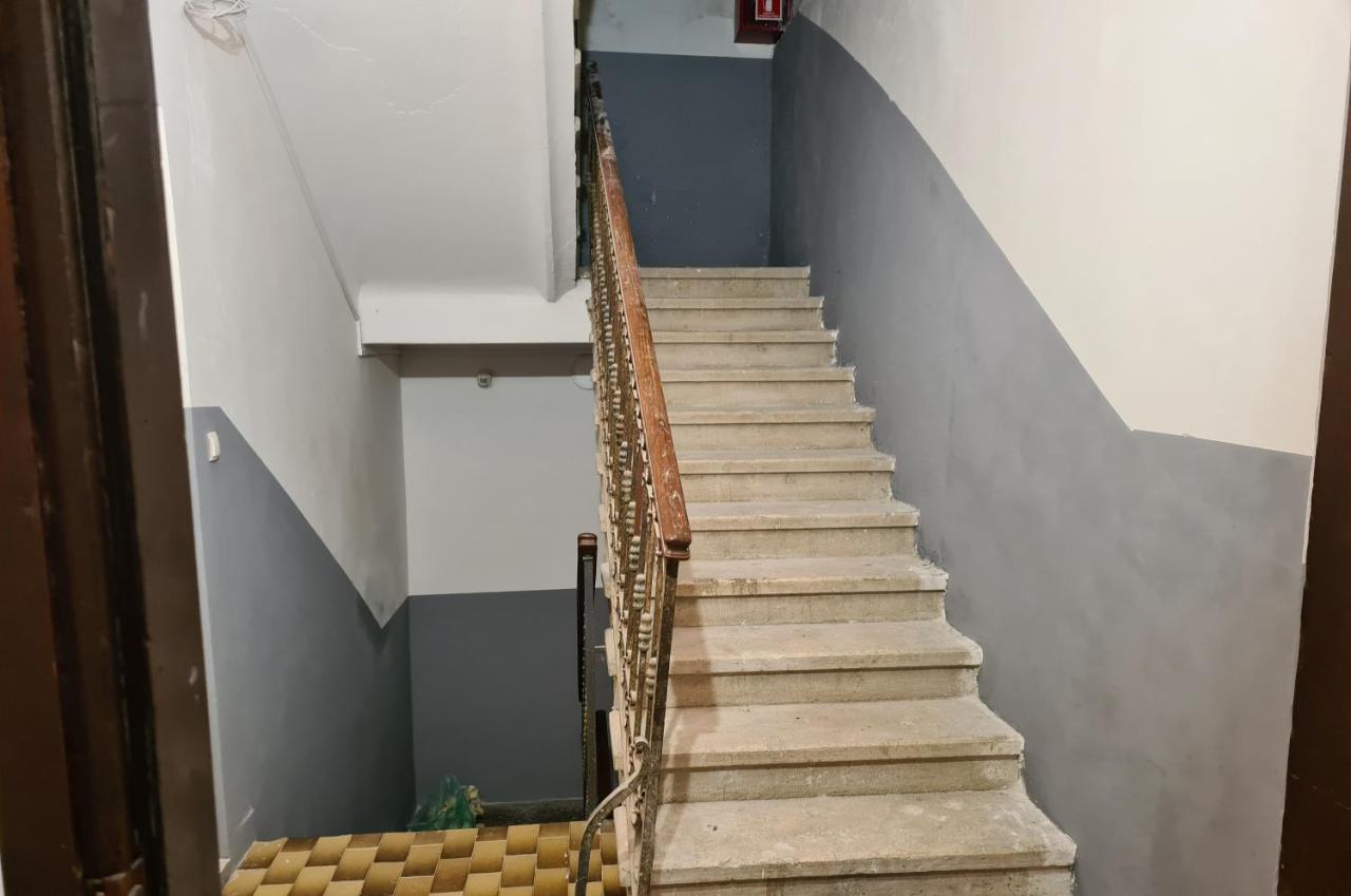 Se-Na Apartment Pula Luaran gambar